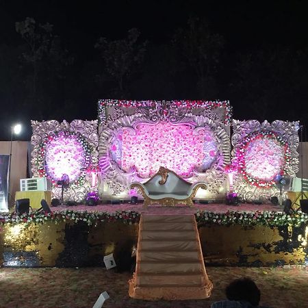 Babian Inn Lucknow Exterior foto
